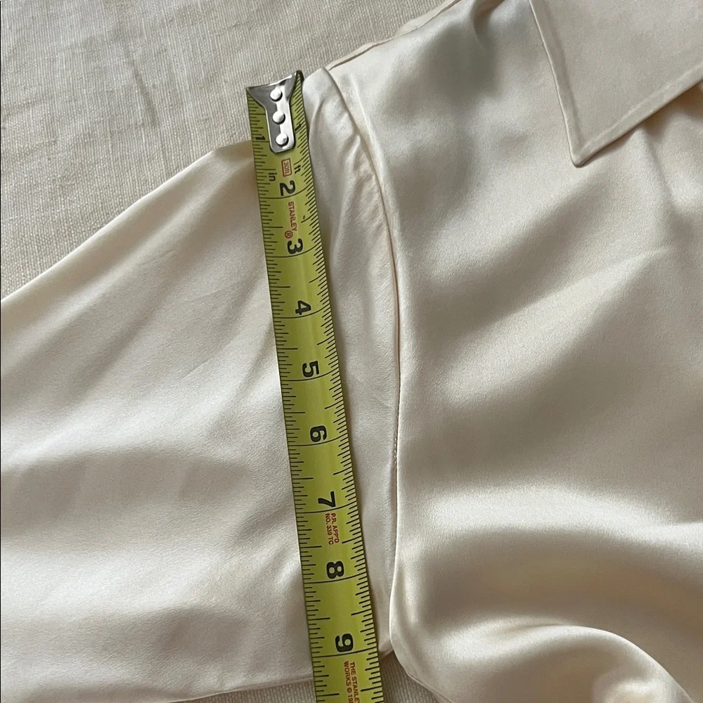 VINTAGE 70s Incinoo Cream Silk Satin Wrap Blouse L/S Retro Pointy Collar - Picture 9 of 16